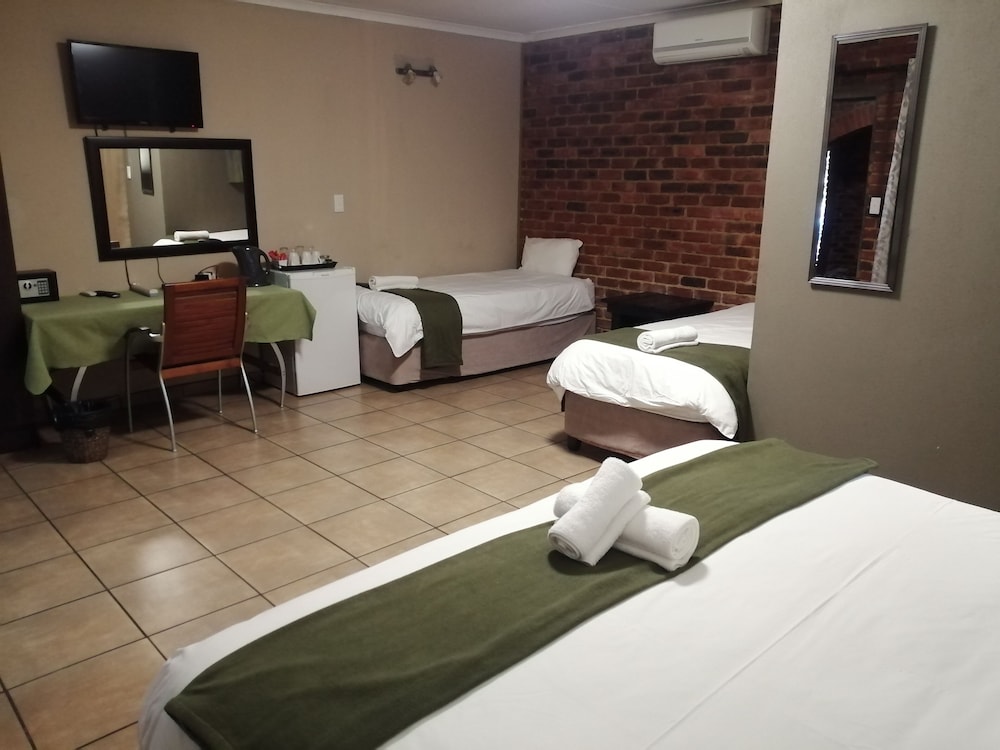 24 onvrey guest house