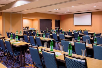 courtyard by marriott bismarck north