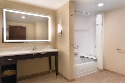 homewood suites by hilton ankeny