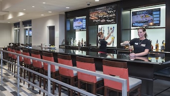 holiday inn indianapolis airport by ihg