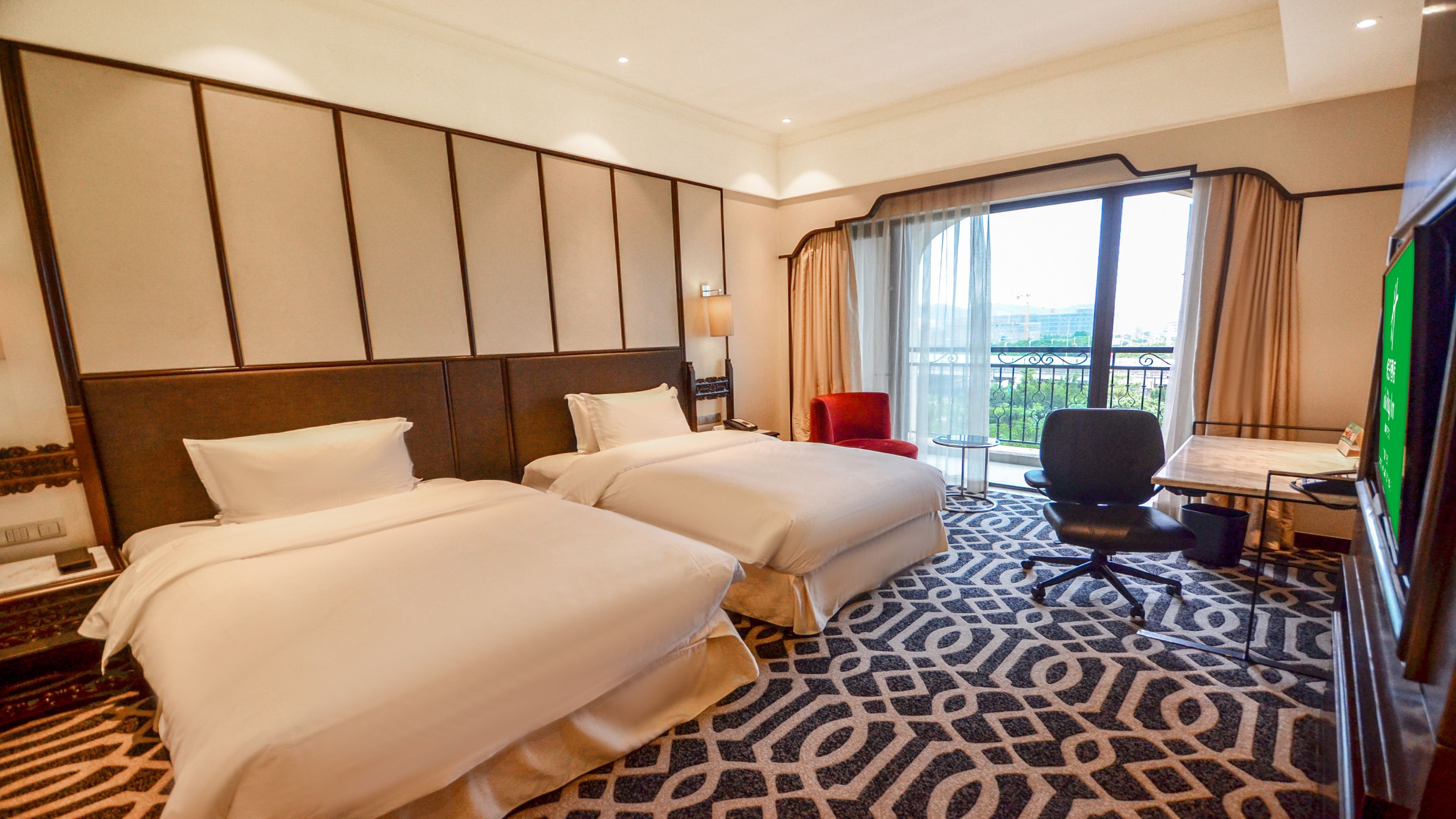 holiday inn airport guangzhou by ihg