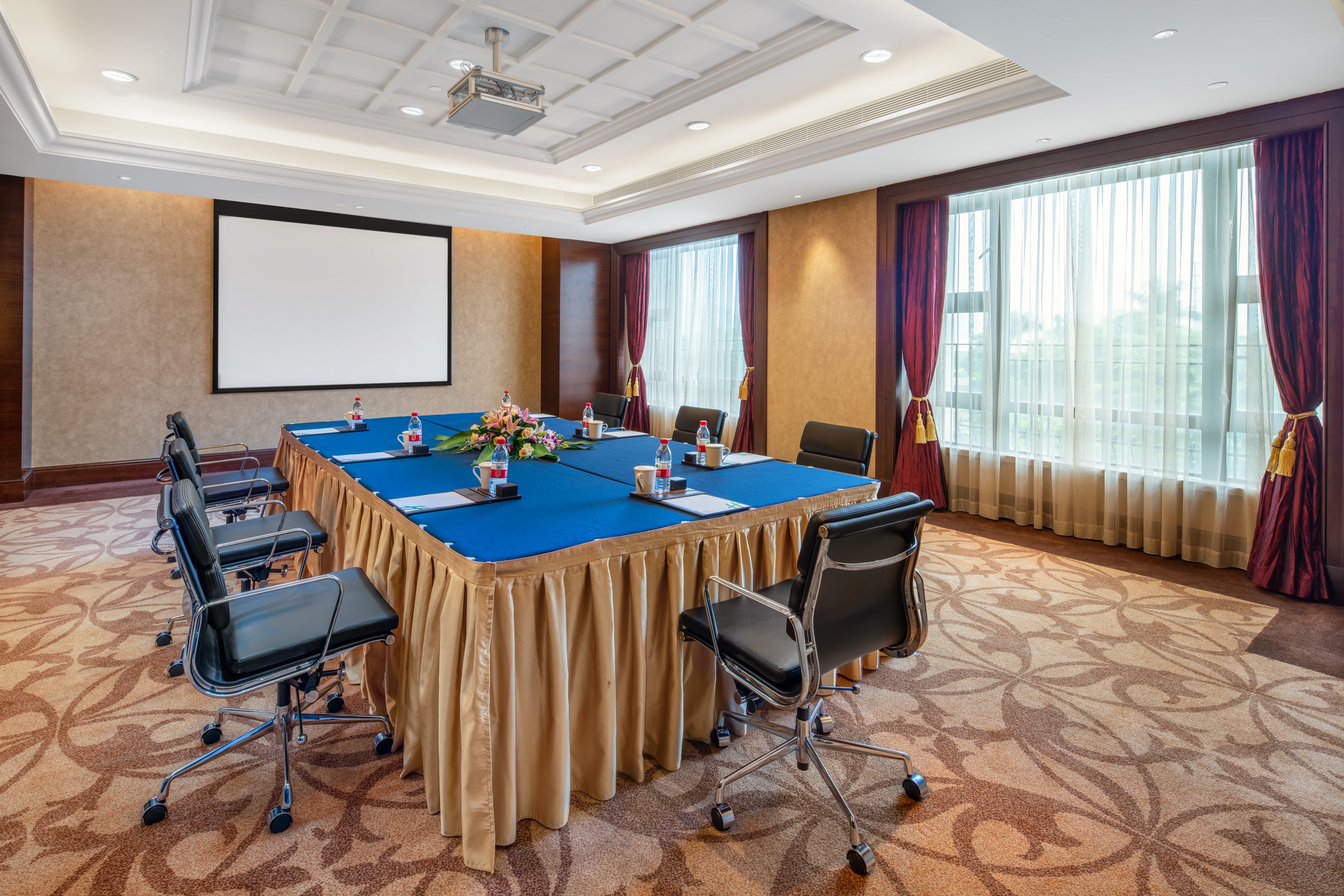 holiday inn airport guangzhou by ihg