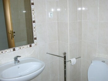 deluxe apartment with 1 room j 1 br apts