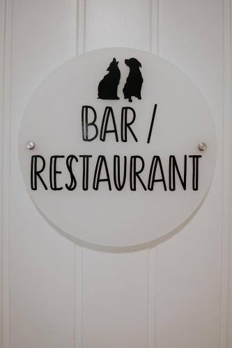 the fox and hounds