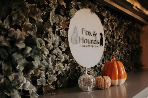 the fox and hounds