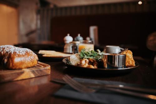 the fox and hounds