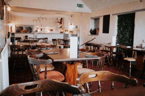 the fox and hounds