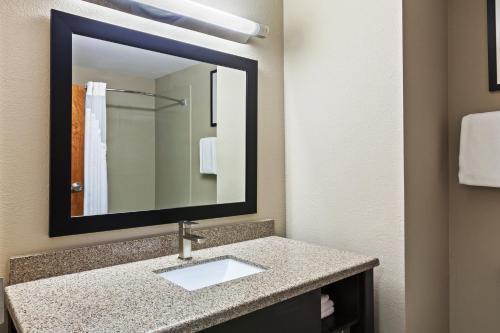 holiday inn express and suites glenpool tulsa south by ihg