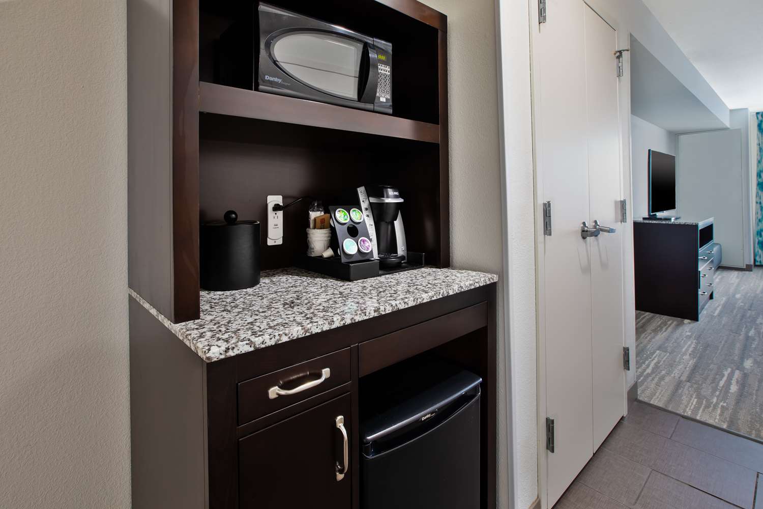 hilton garden inn benton harbor st joseph