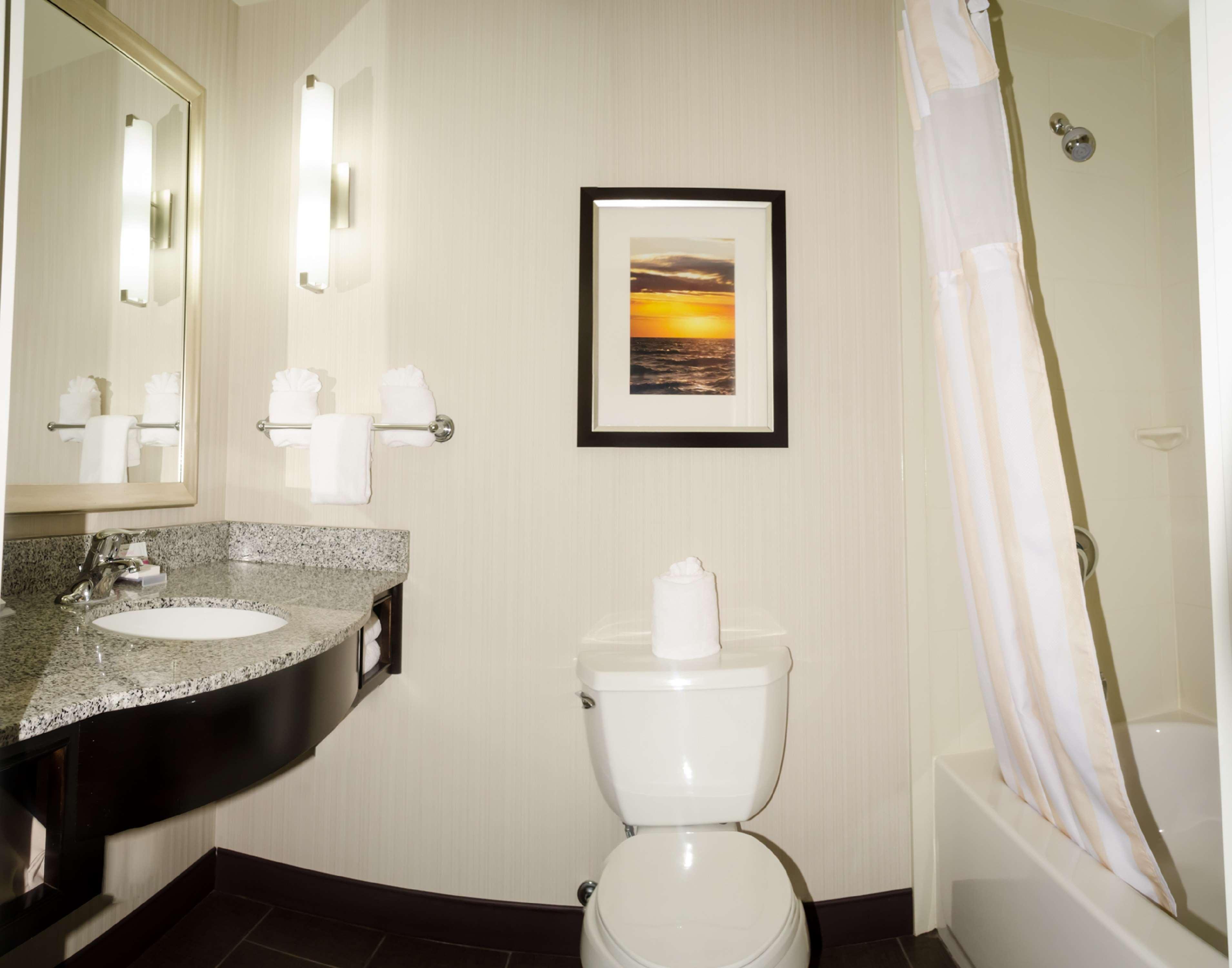 hilton garden inn benton harbor st joseph