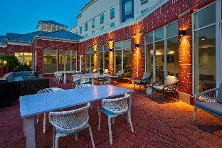hilton garden inn benton harbor st joseph