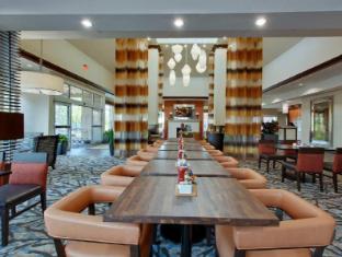 hilton garden inn benton harbor st joseph