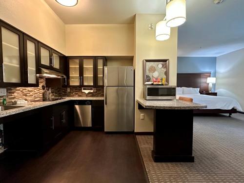 staybridge suites carlsbad by ihg