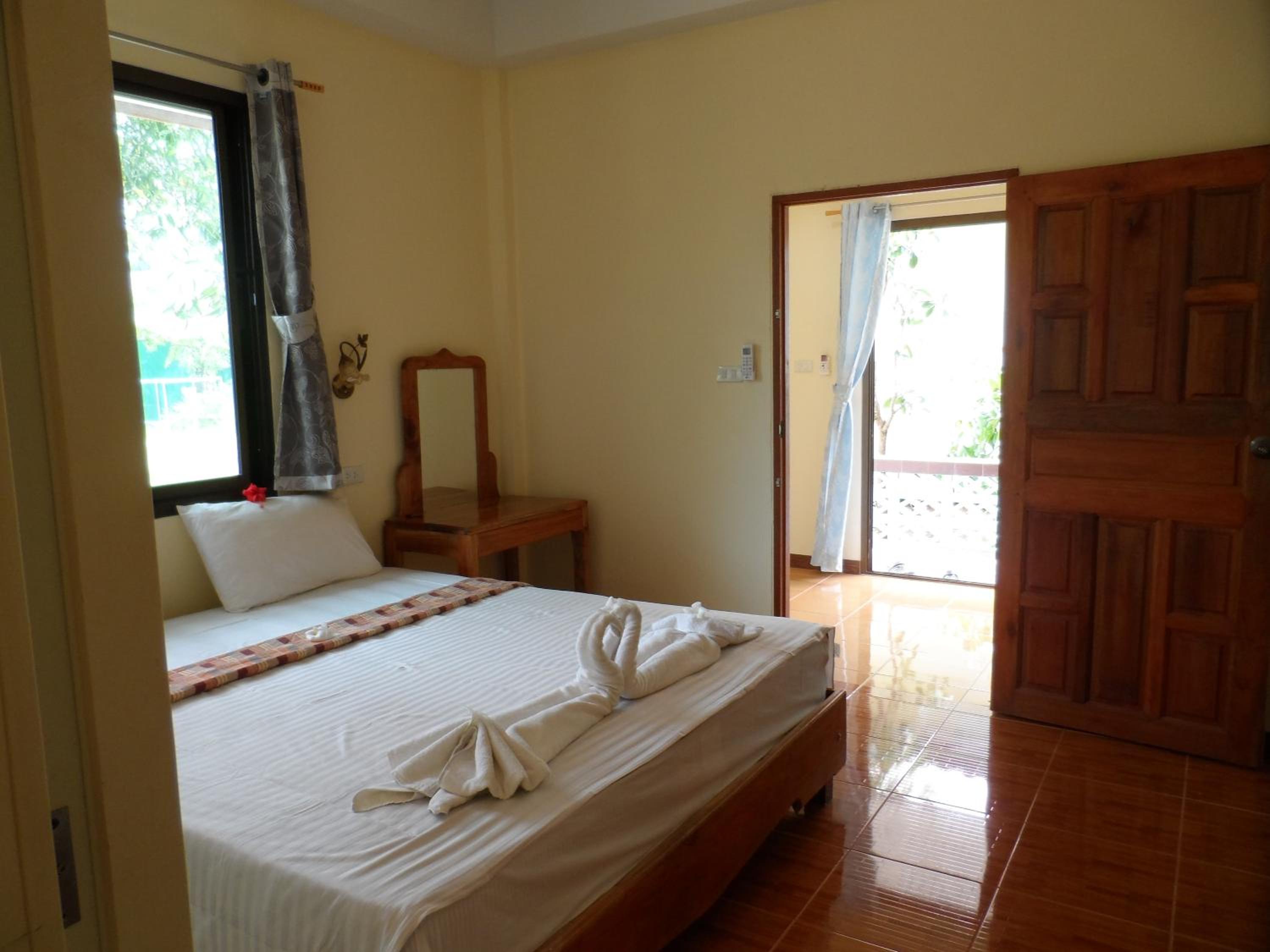 khaolak summer house resort