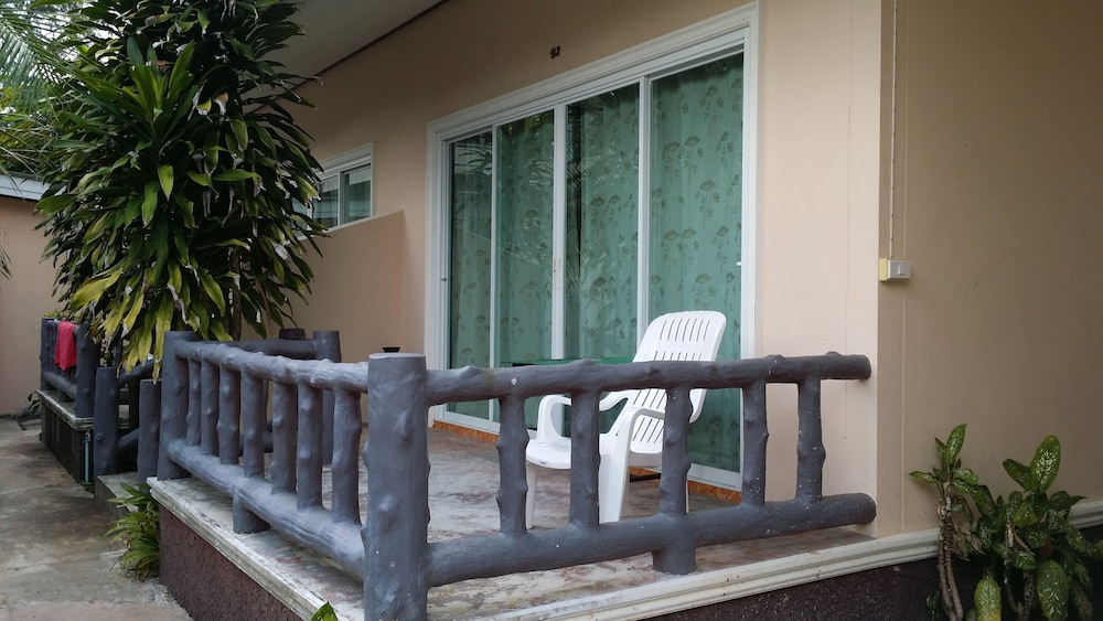 khaolak summer house resort