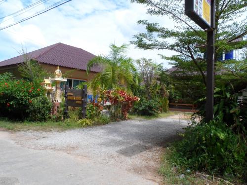 khaolak summer house resort