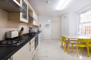 Tooting Rooms,252 Franciscan Rd, London Sw17, Uk,1 star