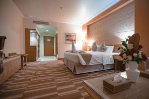 golden tulip buraidah
