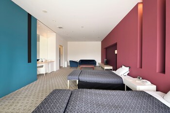 spa resort hawaiians vir port