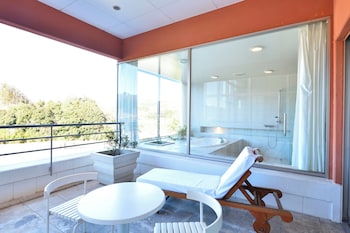 spa resort hawaiians vir port