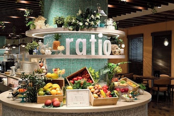 spa resort hawaiians vir port