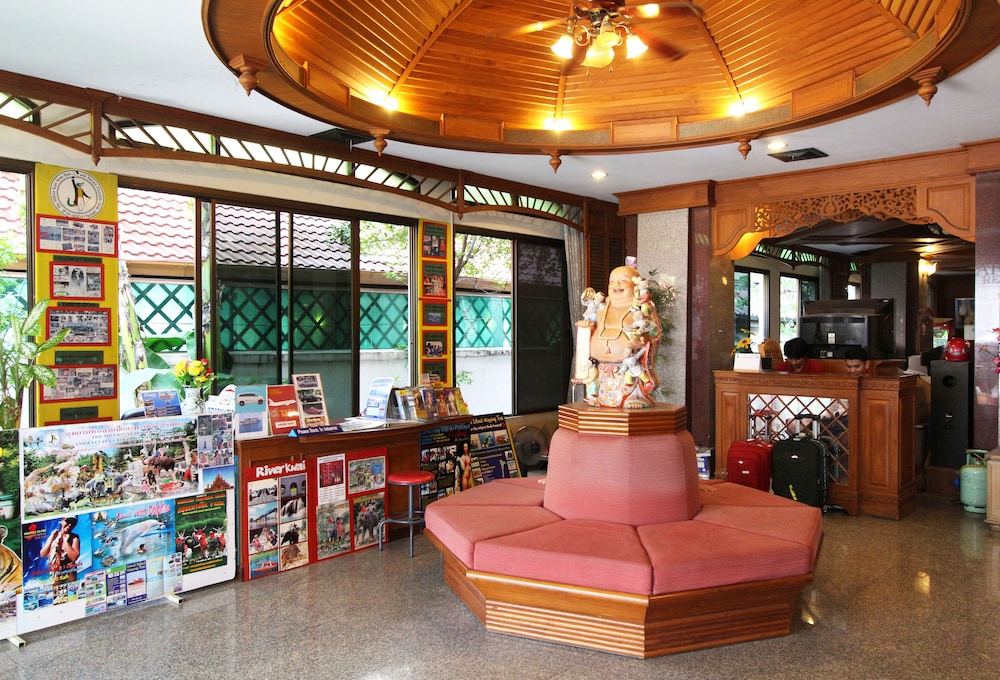 aa pattaya residence