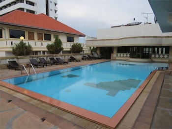 aa pattaya residence