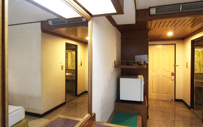 aa pattaya residence