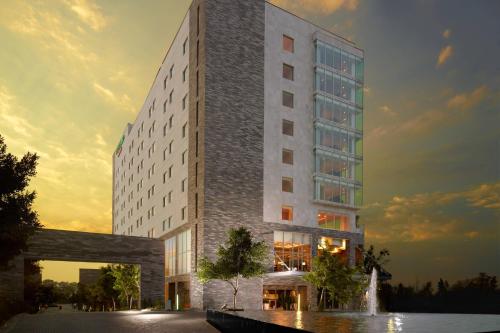 courtyard by marriott queretaro