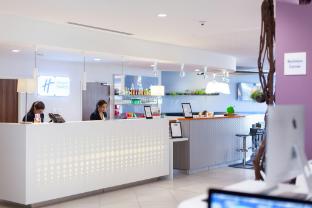 holiday inn express toulon est by ihg