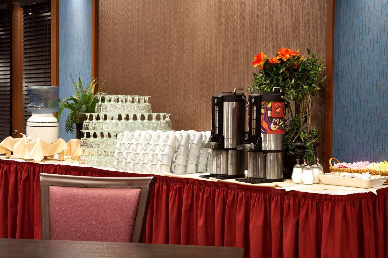holiday inn newark international airport by ihg