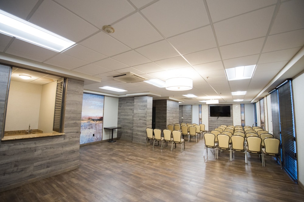 holiday inn newark international airport by ihg
