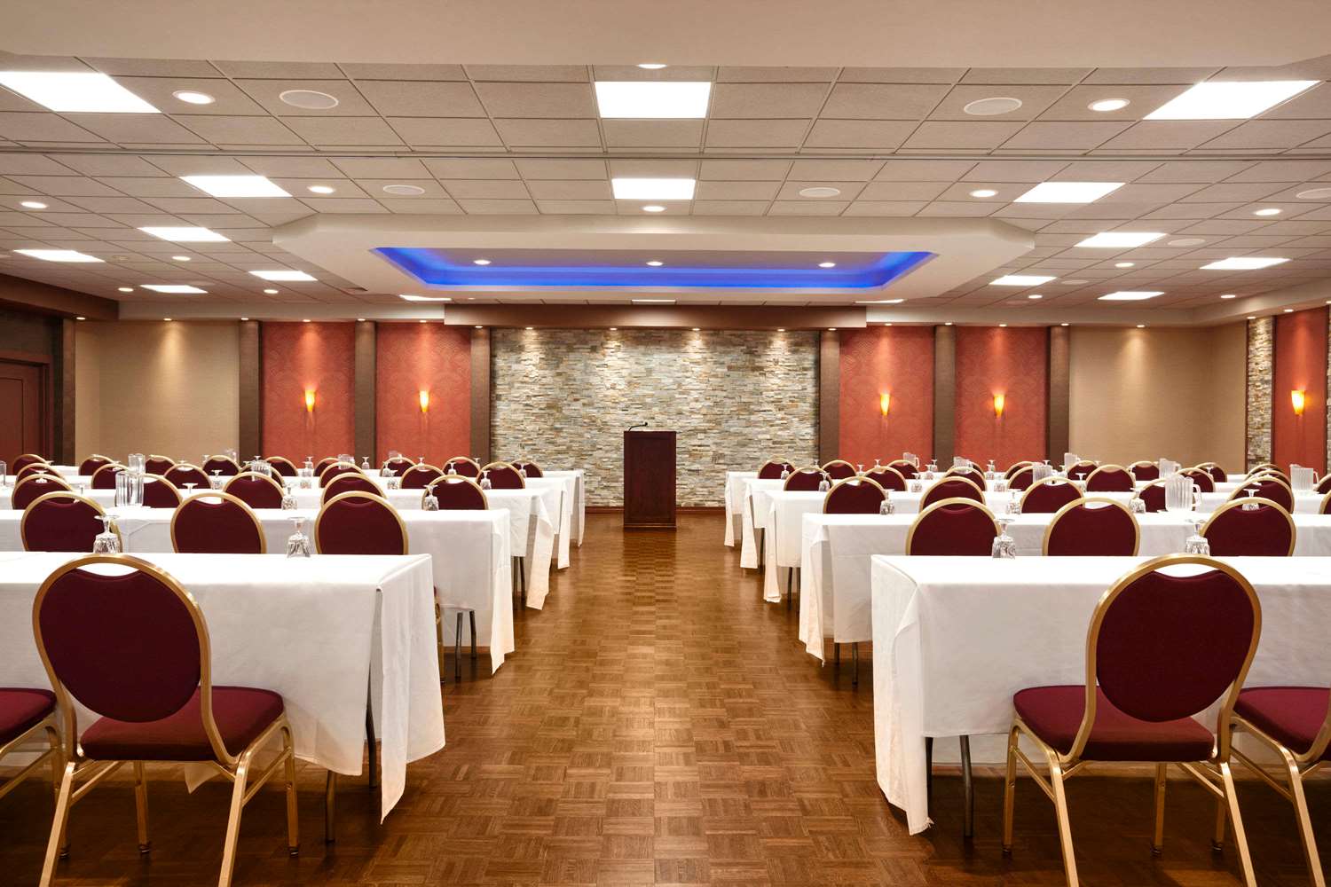 holiday inn newark international airport by ihg