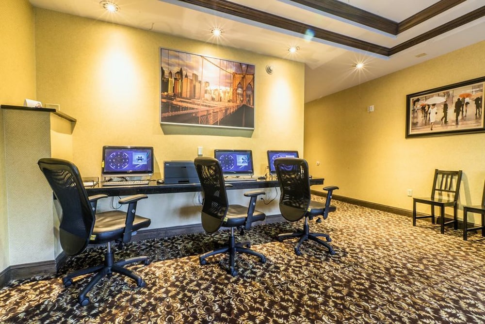 holiday inn newark international airport by ihg