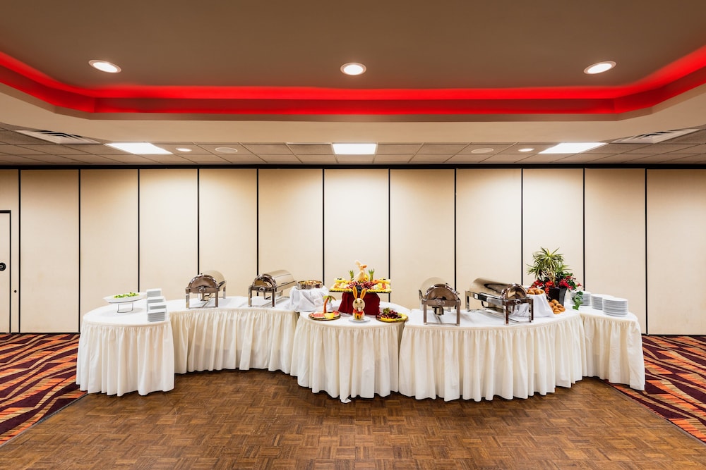 holiday inn newark international airport by ihg