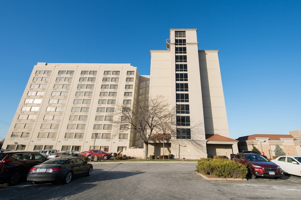 holiday inn newark international airport by ihg