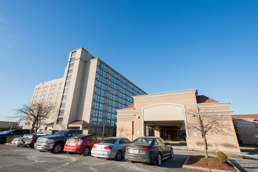 holiday inn newark international airport by ihg