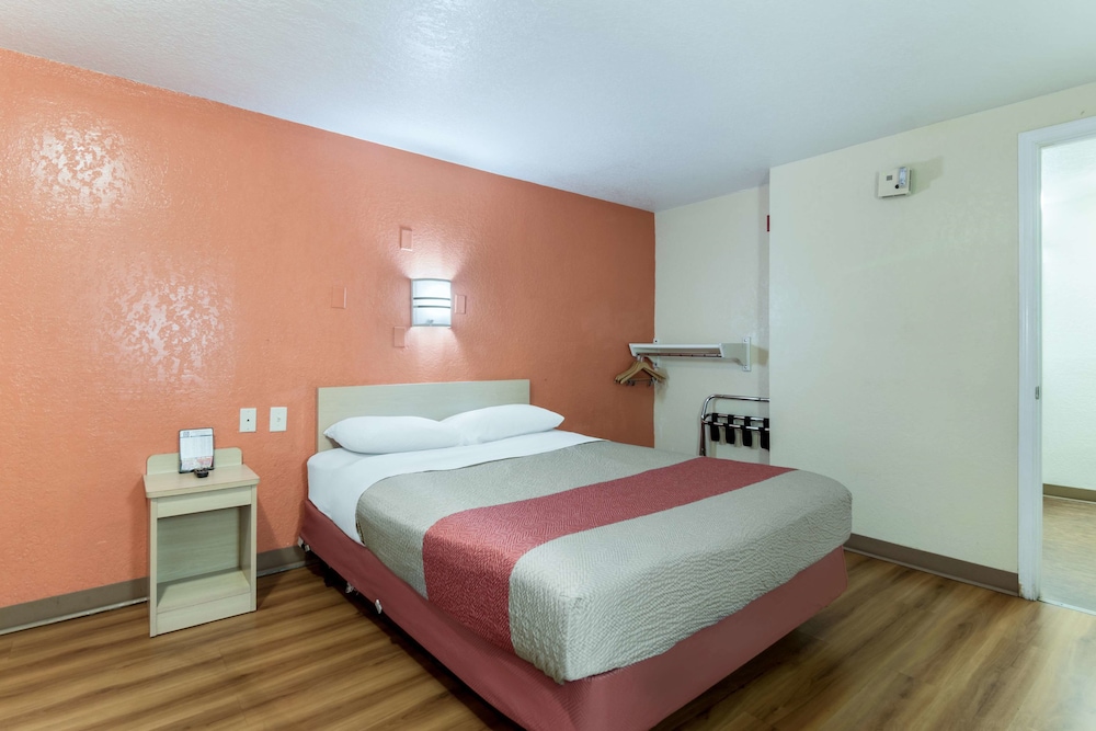 motel 6 newport news va