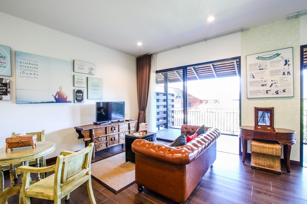 rain tree khao yai hotel