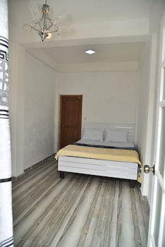 shiny cot apartment