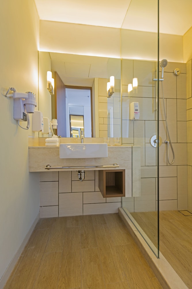 holiday inn express jakarta pluit citygate by ihg