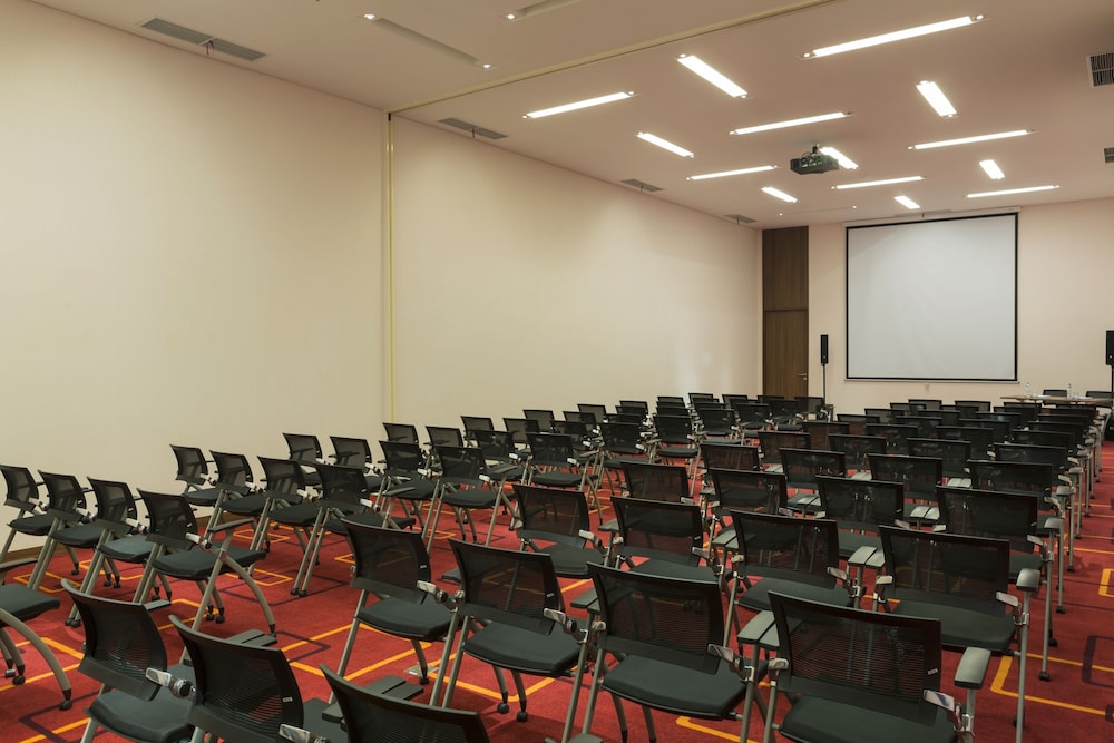 holiday inn express jakarta pluit citygate by ihg