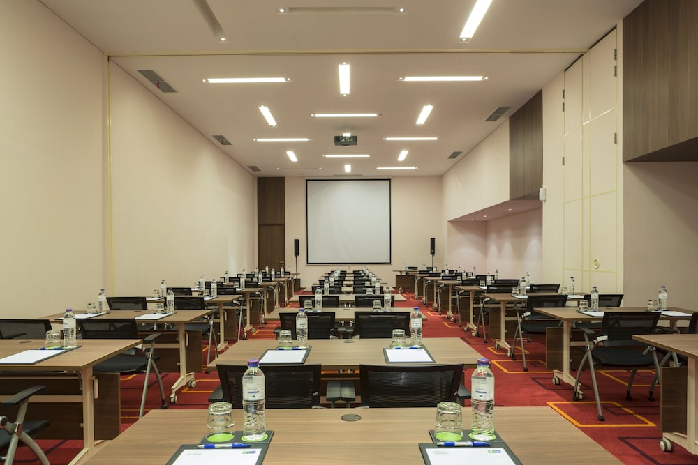 holiday inn express jakarta pluit citygate by ihg