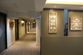 nouvo city hotel