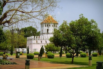 nouvo city hotel