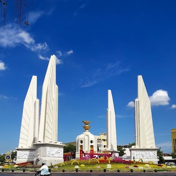 nouvo city hotel