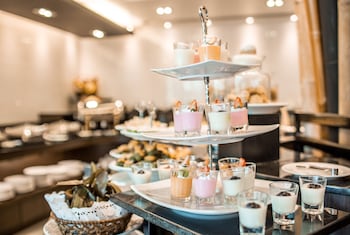 nouvo city hotel