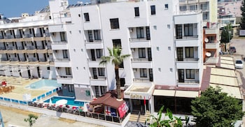 hotel delta altinkum