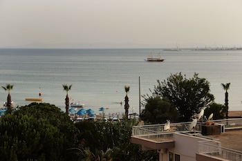 hotel delta altinkum