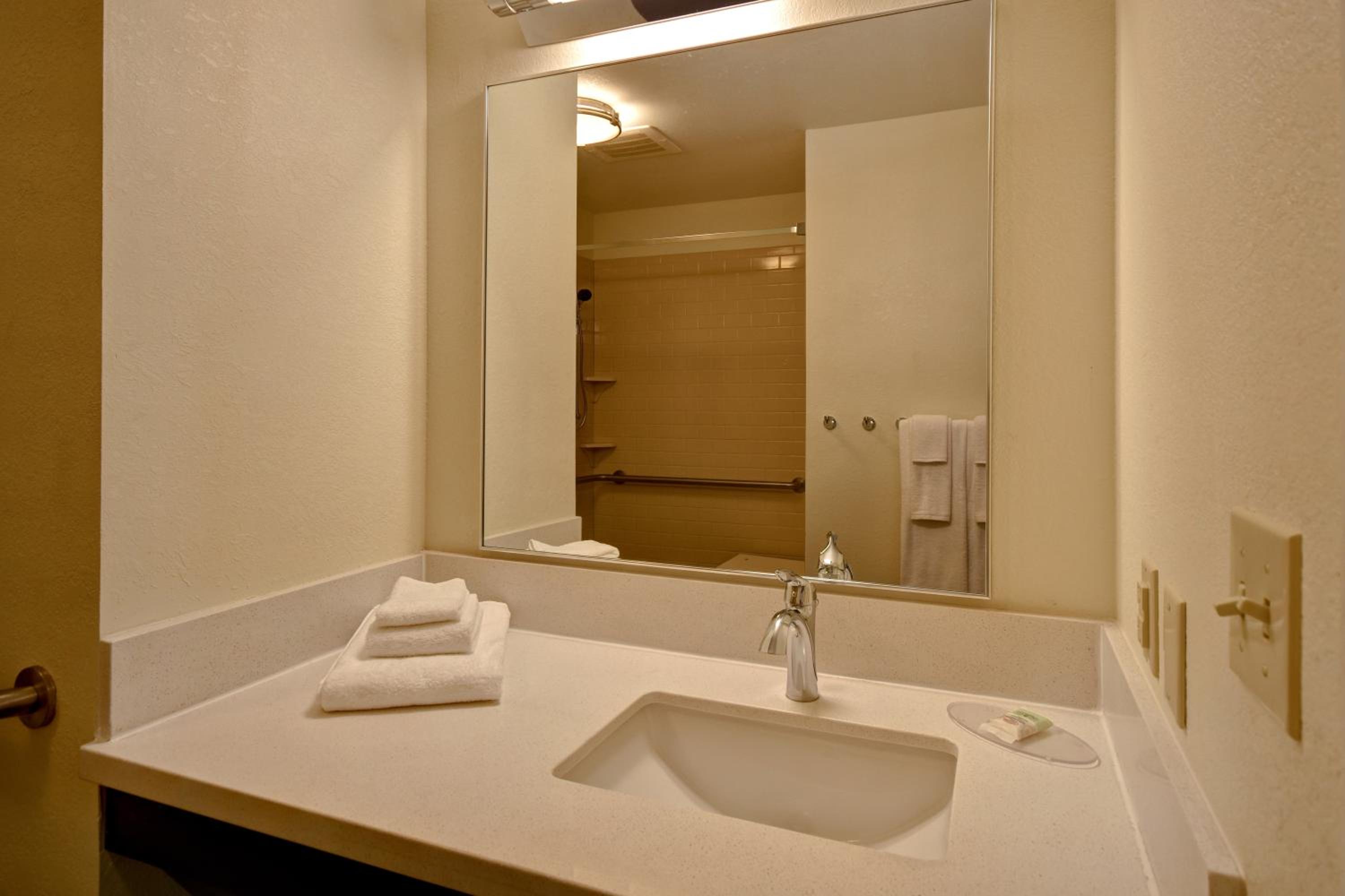 candlewood suites carrollton by ihg